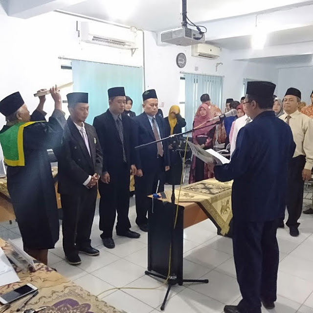 Dr. H. Imam Satibi Kembali Jabat Rektor IANU Kebumen Periode 2019 - 2023